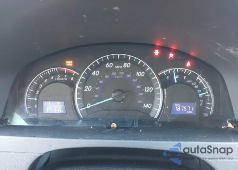 2013 Toyota Camry Xle V6 z USA, uszkodzony, nr VIN 4T1BK1FK2DU021444